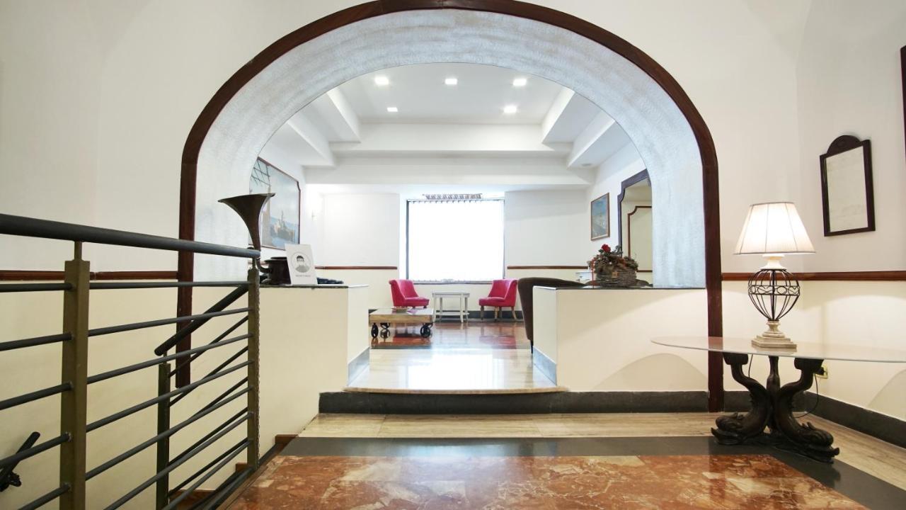 Hotel Cesare 14 Napoli Dış mekan fotoğraf