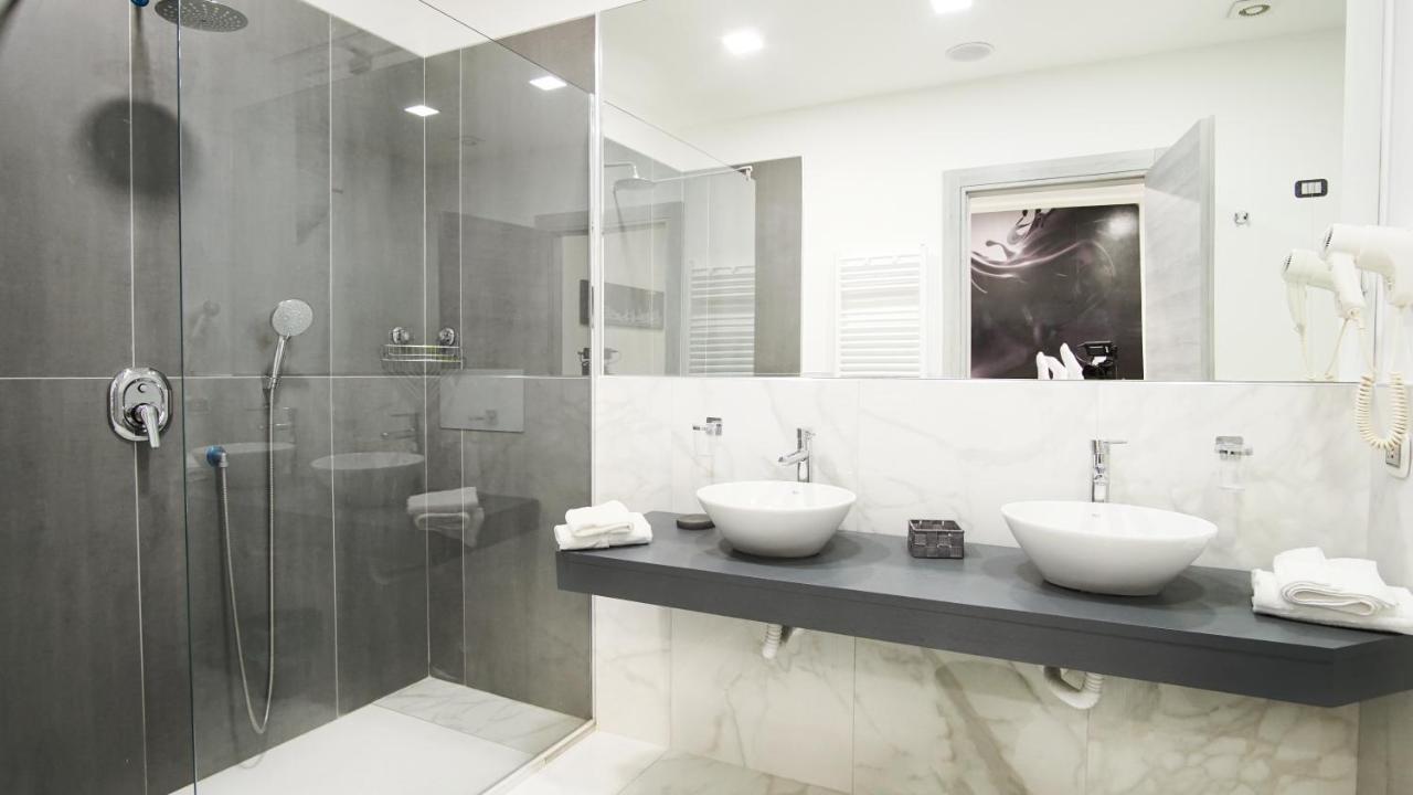 Hotel Cesare 14 Napoli Dış mekan fotoğraf