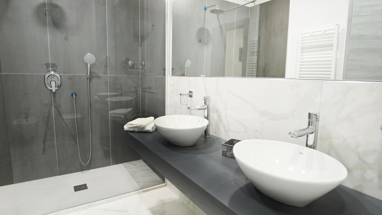 Hotel Cesare 14 Napoli Dış mekan fotoğraf