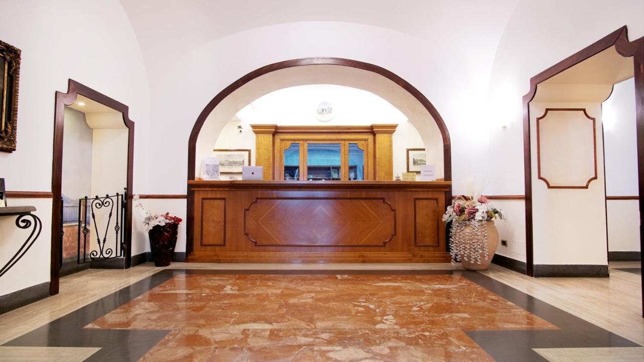 Hotel Cesare 14 Napoli Dış mekan fotoğraf
