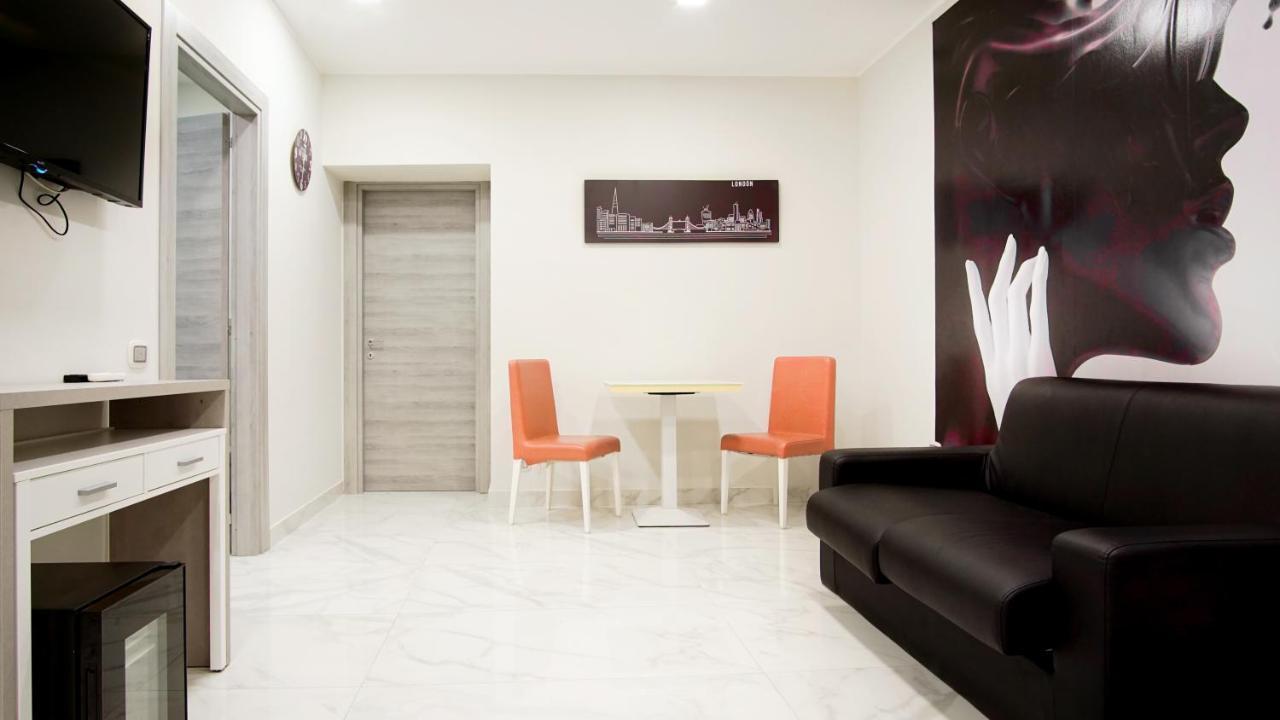 Hotel Cesare 14 Napoli Dış mekan fotoğraf